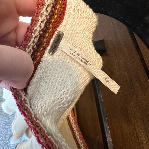 Free People distressed tunic sweater - Picture 4 of 4